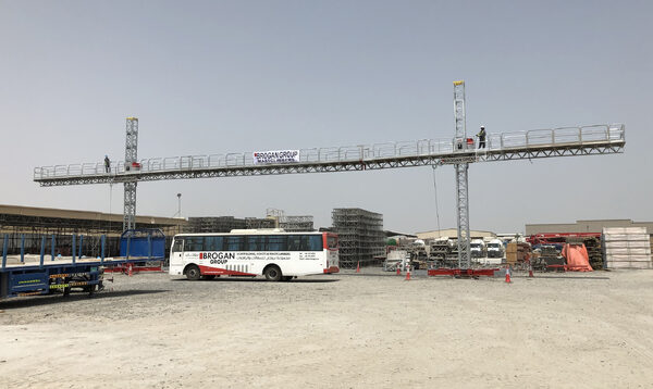 mast climbing platform
